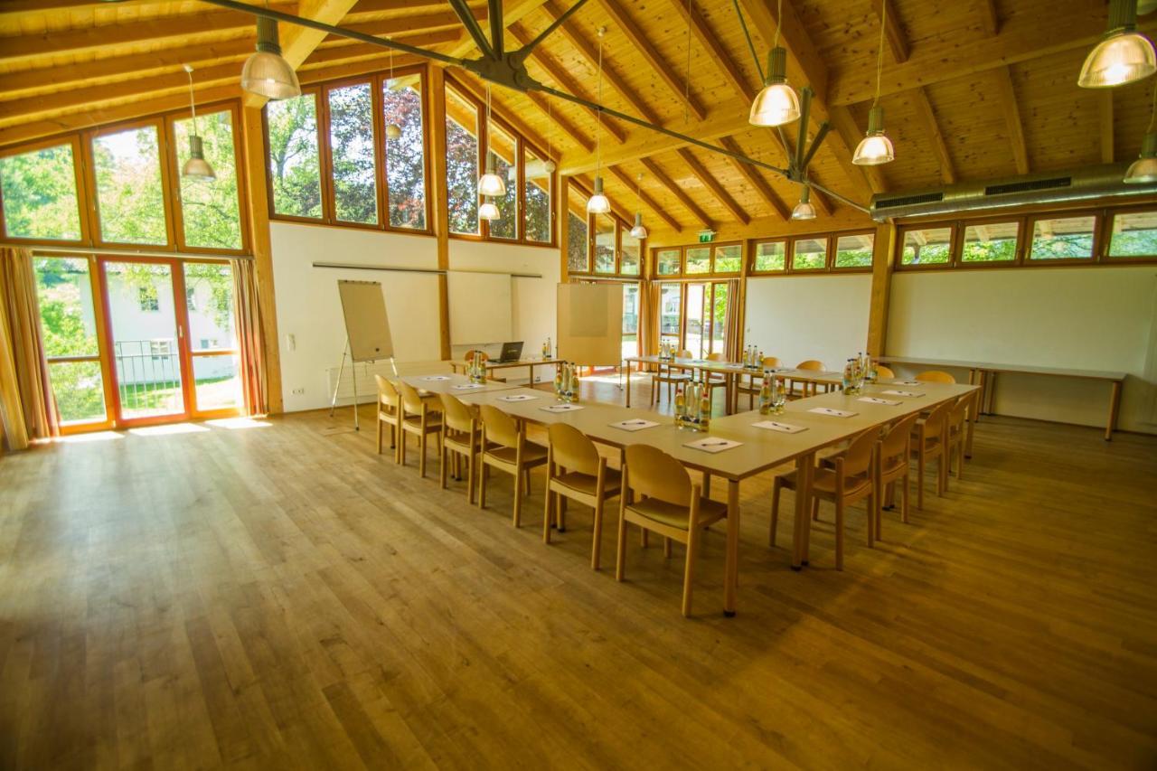 Labenbachhof Freizeit-Schulungs Und Tagungszentrum Руполдинг Екстериор снимка